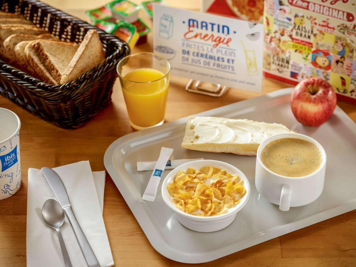 Ibis Budget Ноайон Екстериор снимка